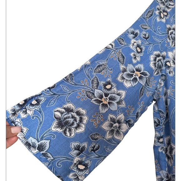 J Jill Blue Floral NWOT  Love Linen Top - Picture 5 of 5
